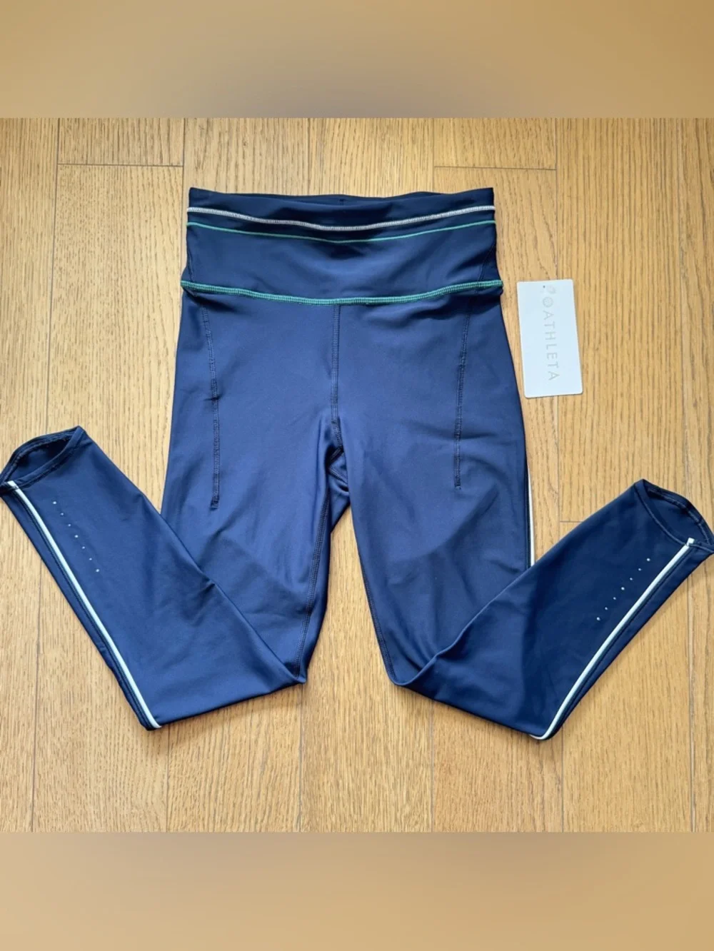 ATHLETA 
Interval Stash High Rise 7/8 Legging NWT Size XS - Picture 2 of 6